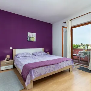  Apartment Sunny Valbandon